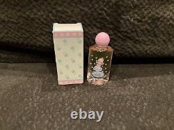 RARE Vintage Avon Little Blossom Whisper Soft Cologne 1.5 Oz NEW withBox FULL 	<br/>	 
<br/>




RARE Vintage Avon Little Blossom Whisper Soft Cologne 1.5 Oz NEUF avec Boîte COMPLET