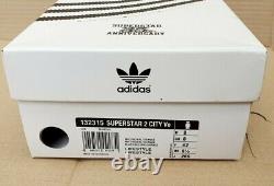 Rare Adidas Superstar Trainers 25 Villes New York City Blanc Taille 8 Uk Boxed