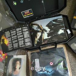 Rare Alien Trilogy Vhs Video Deluxe Collectionneurs Facehugger Case Box Set & T-shirt