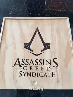 Rare! Assassins Creed Bois Box Union Jack Drapeau Britannique Rouge Coat Syndicat