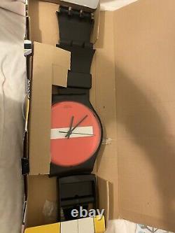 Rare JAMAIS RETIRÉE DE LA BOÎTE Horloge Murale Maxi Vintage Swatch