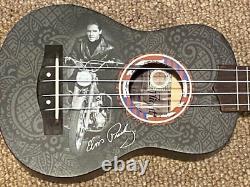 SUPER RARE Elvis Ukulele Roustabout COMME NEUF EN BOÎTE, Sac & LIVRET DE CHANSONS COMME NEUF