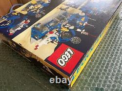 SUPER RARE Nouveau (boîte ouverte) LEGO Espace 6971 Base de Commandement Inter-Galactique 1984