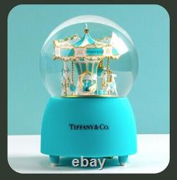 Tiffany & Co Rare Carousel Musical Snow Globe Limited Edition Music Box
 <br/>
Tiffany & Co Rare Carousel Musical Snow Globe Édition Limitée Boîte à Musique