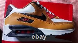 Traduisez ce titre en français : Nike Air Max 90 Escape QS Chaussures de sport en cuir UK9 Limitées Très rares Boîte neuve.