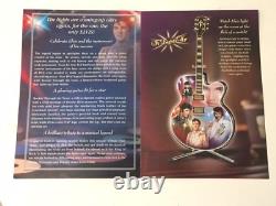 V. RARE Elvis Guitare Lumineuse 'Rockin' Through the Years' NEUVE DANS SA BOÎTE