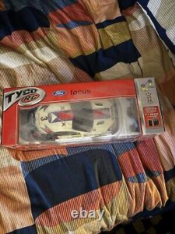 Voiture de rallye Ford Focus Tyco RC vintage des années 1990 Mattel Wheels rare neuve dans sa boîte non ouverte