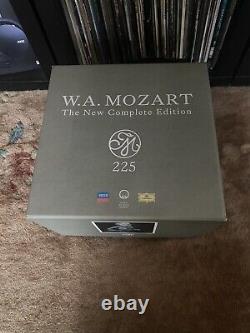 W. Un Mozart. La Nouvelle Édition Complète 225. Rare Jeu De Boîtes De 200 CD