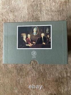 W. Un Mozart. La Nouvelle Édition Complète 225. Rare Jeu De Boîtes De 200 CD